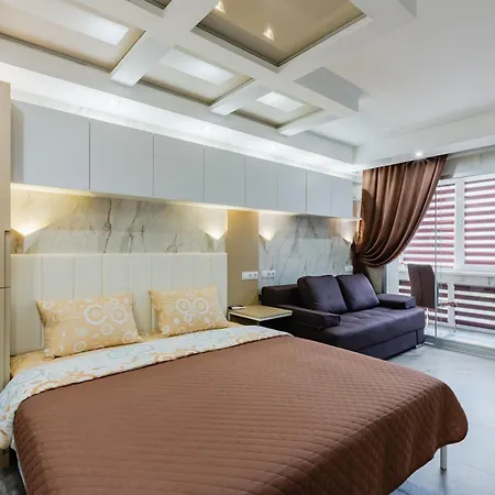 Luxury Apartment With Pool And Hammam Kyiv Exterior photo