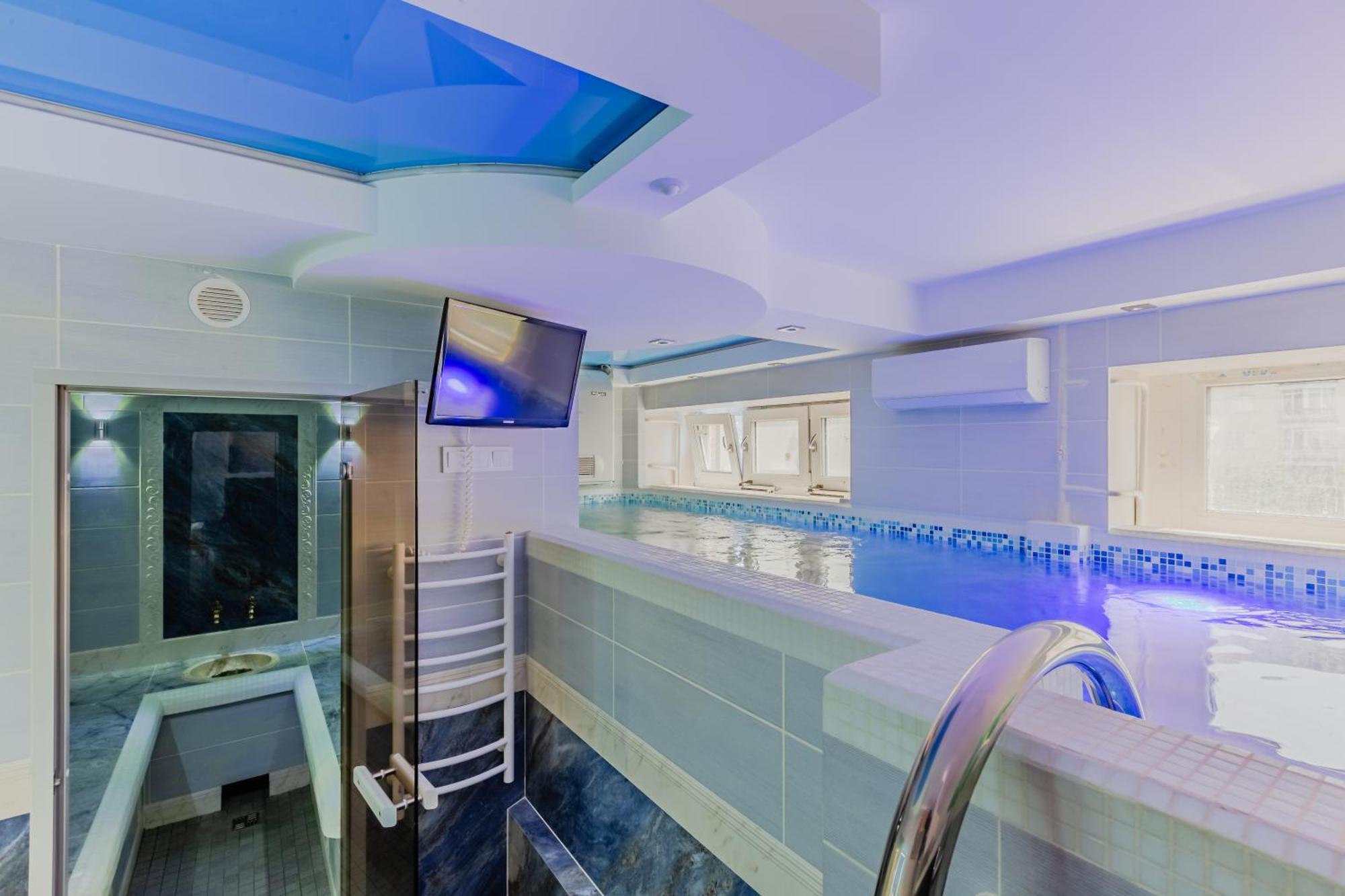 Luxury With Pool And Hammam * Kiew